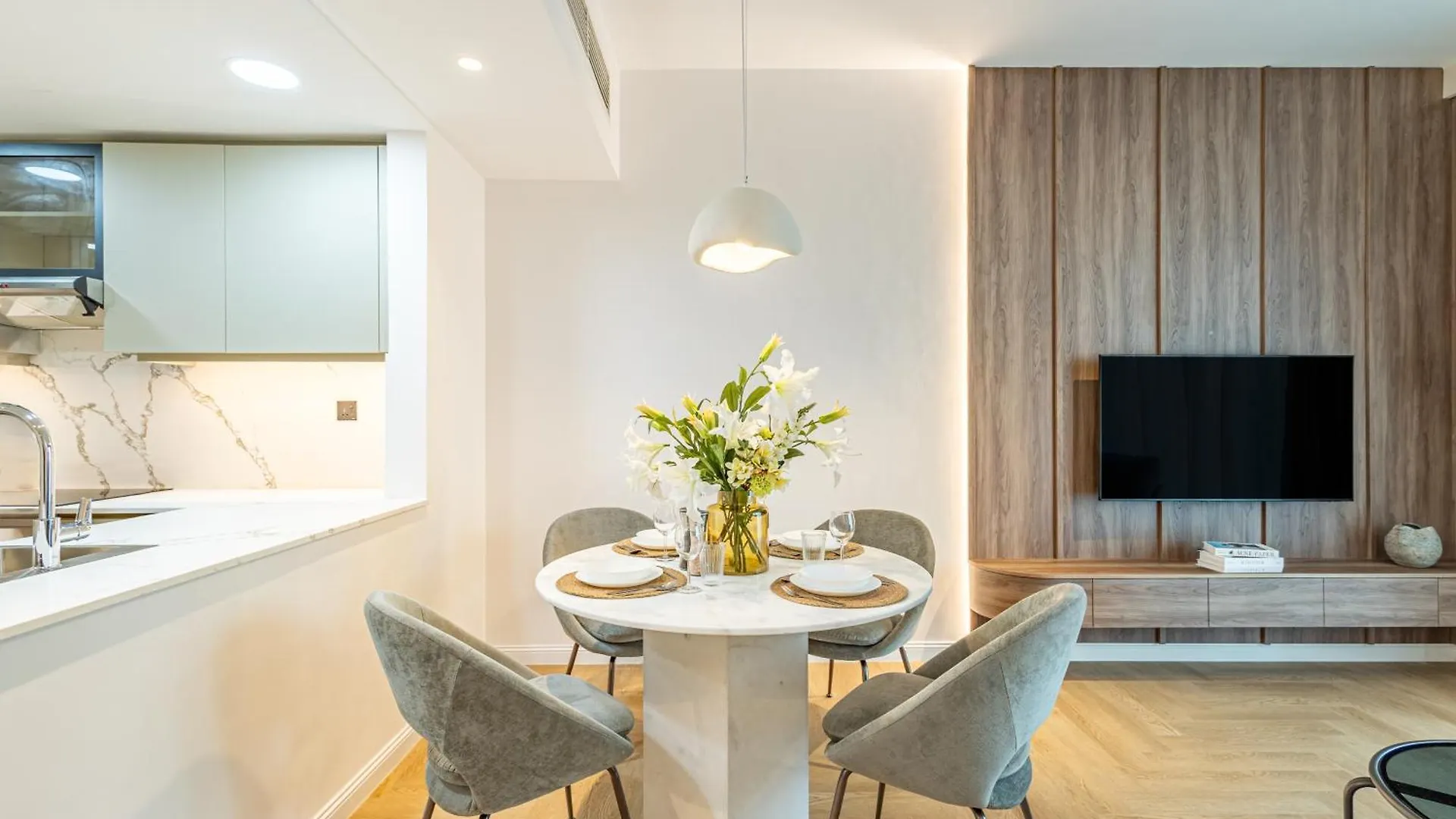 Luxurious - Ultra Modern - Premium Design - 5 Min Walk From Burj Khalifa - Heart Of Dubai Downtown - Dubai Opera Views Διαμέρισμα Ηνωμένα Αραβικά Εμιράτα