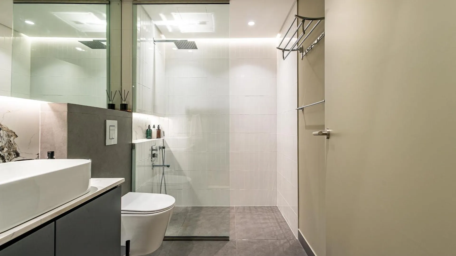 Luxurious - Ultra Modern - Premium Design - 5 Min Walk From Burj Khalifa - Heart Of Dubai Downtown - Dubai Opera Views Διαμέρισμα Ηνωμένα Αραβικά Εμιράτα