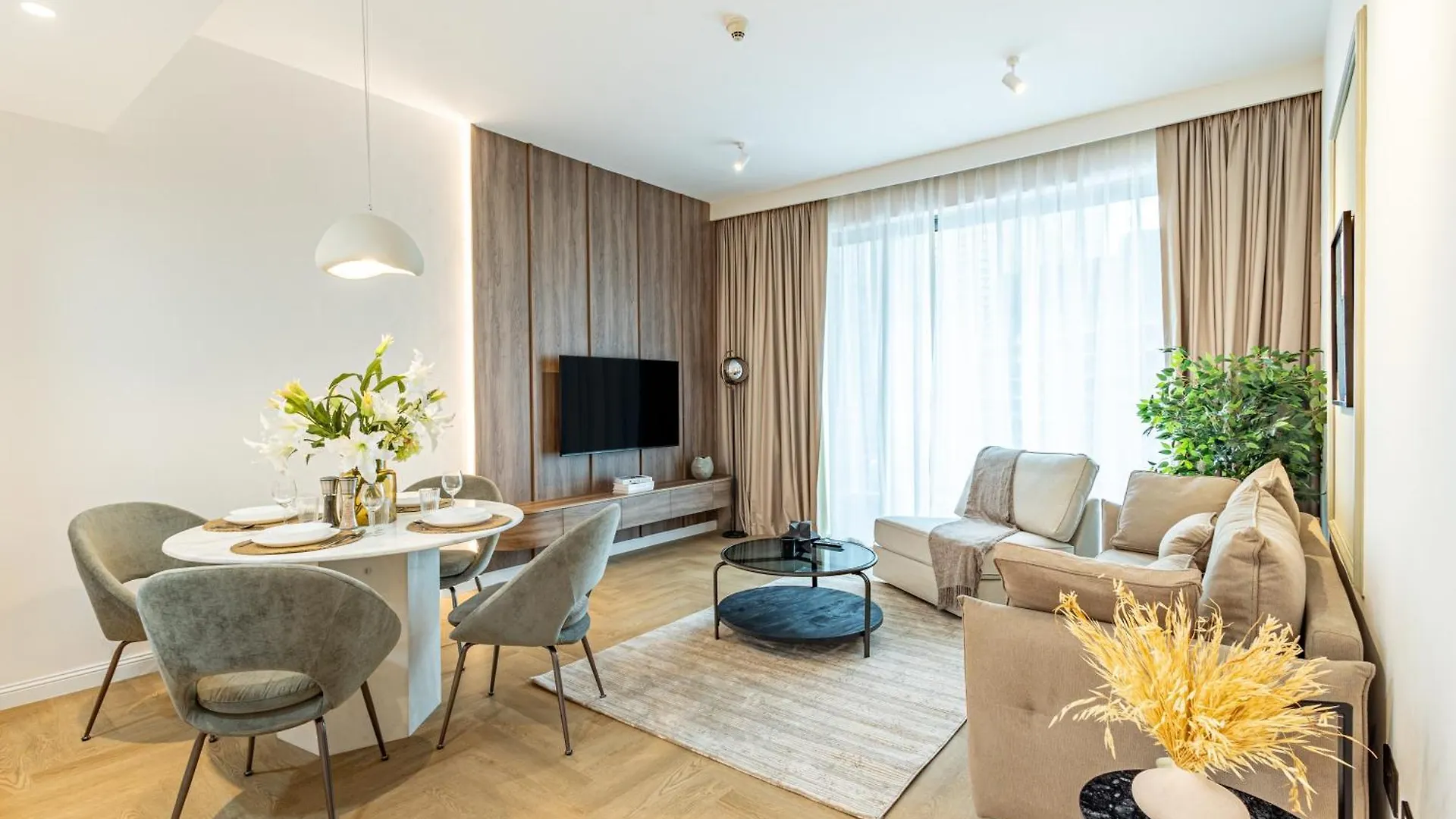 Luxurious - Ultra Modern - Premium Design - 5 Min Walk From Burj Khalifa - Heart Of Dubai Downtown - Dubai Opera Views Διαμέρισμα