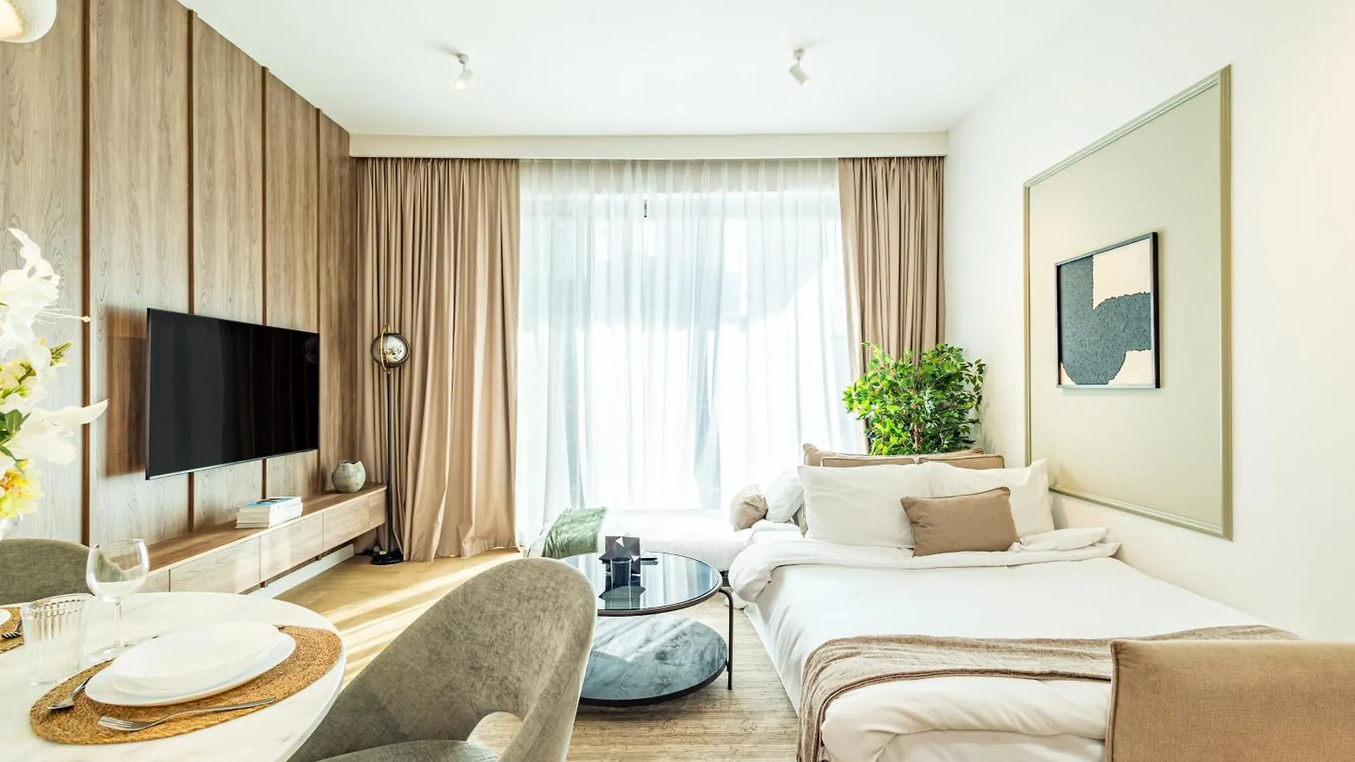 Luxurious - Ultra Modern - Premium Design - 5 Min Walk From Burj Khalifa - Heart Of Dubai Downtown - Dubai Opera Views Apartment