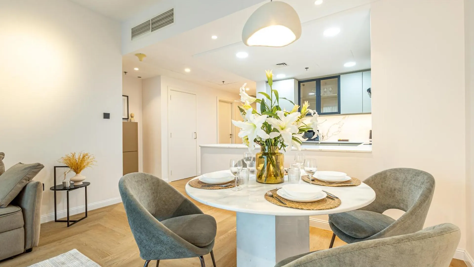 Luxurious - Ultra Modern - Premium Design - 5 Min Walk From Burj Khalifa - Heart Of Dubai Downtown - Dubai Opera Views Apartment 0*,  United Arab Emirates