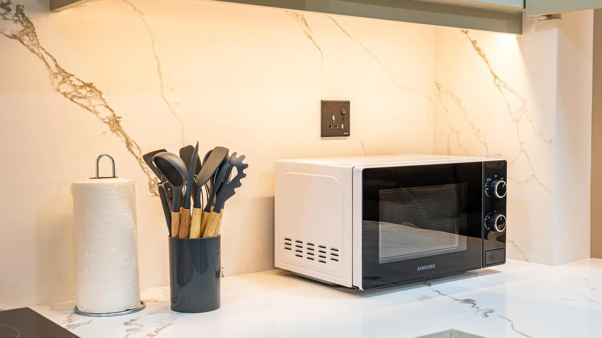 Luxurious - Ultra Modern - Premium Design - 5 Min Walk From Burj Khalifa - Heart Of Dubai Downtown - Dubai Opera Views Apartment