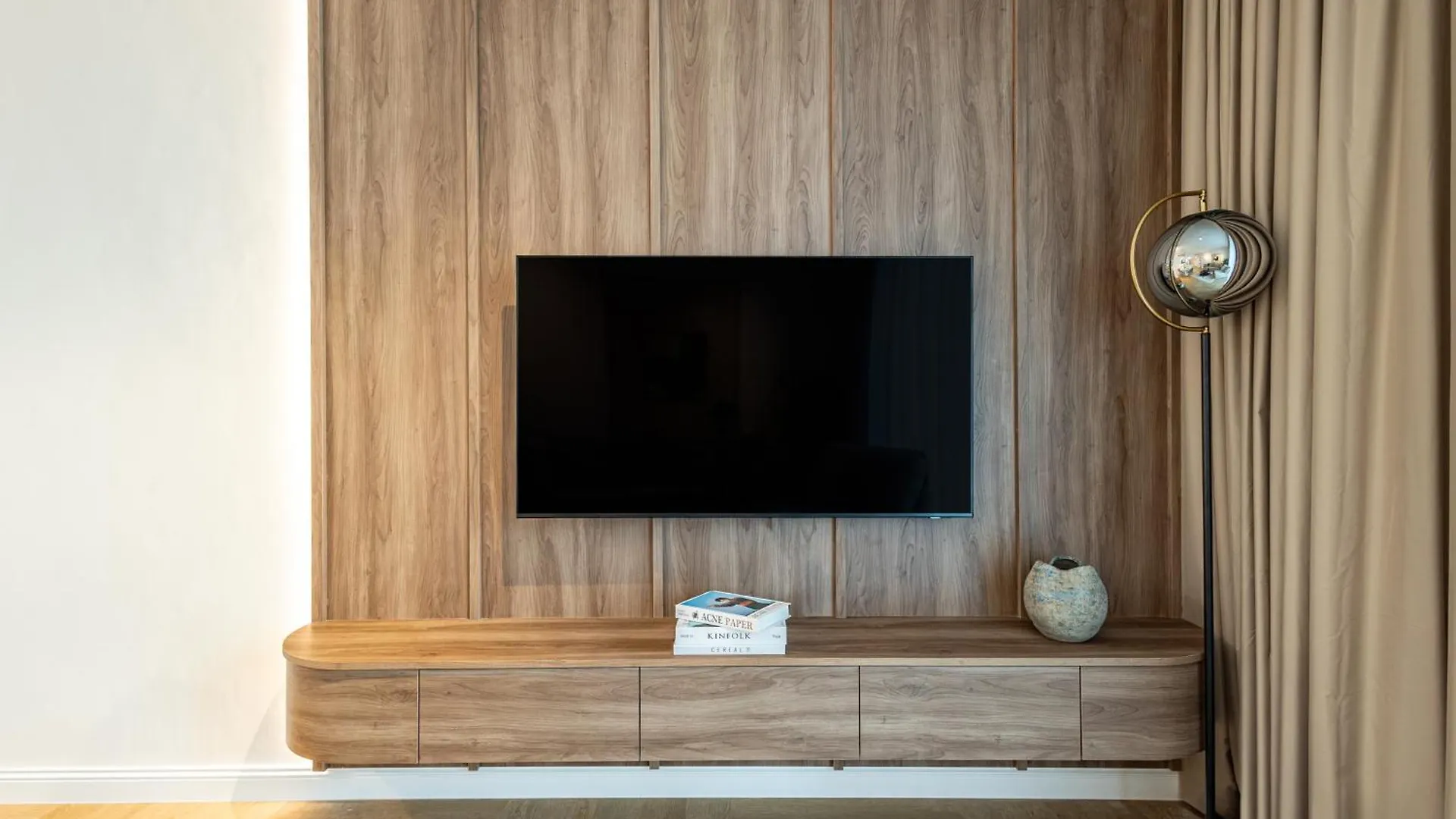 Luxurious - Ultra Modern - Premium Design - 5 Min Walk From Burj Khalifa - Heart Of Dubai Downtown - Dubai Opera Views Apartment
