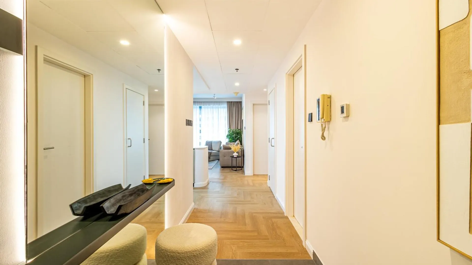 Luxurious - Ultra Modern - Premium Design - 5 Min Walk From Burj Khalifa - Heart Of Dubai Downtown - Dubai Opera Views Apartment 0*,