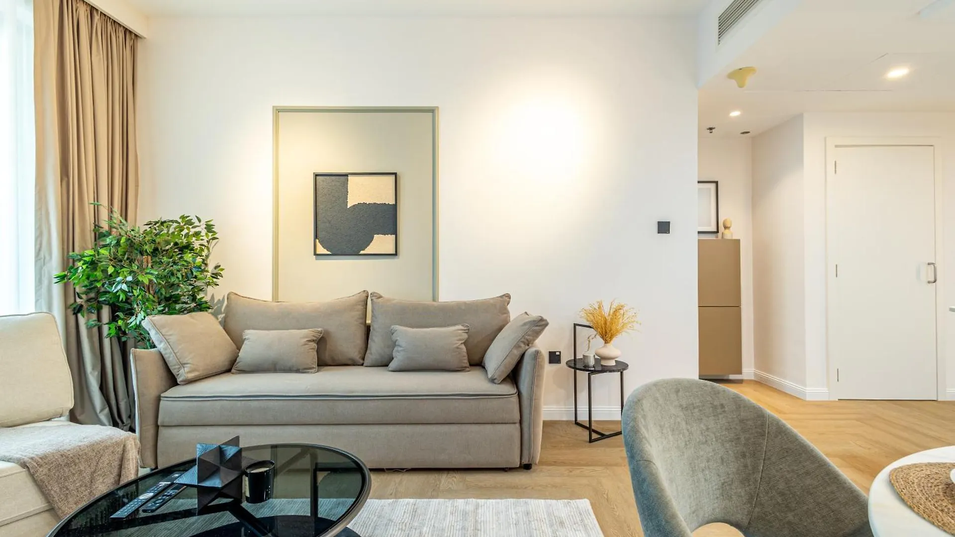 Luxurious - Ultra Modern - Premium Design - 5 Min Walk From Burj Khalifa - Heart Of Dubai Downtown - Dubai Opera Views Apartment